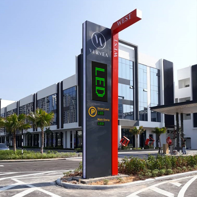 Customized Freestanding LED Wayfinding Sign for Airport Shopping Mall