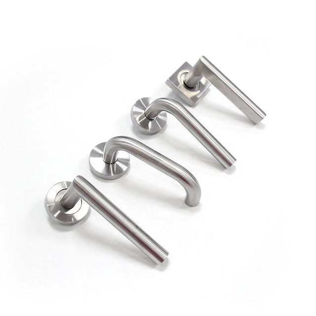 Round Design Levers Marvel Lever on Rose Door Handles Polished