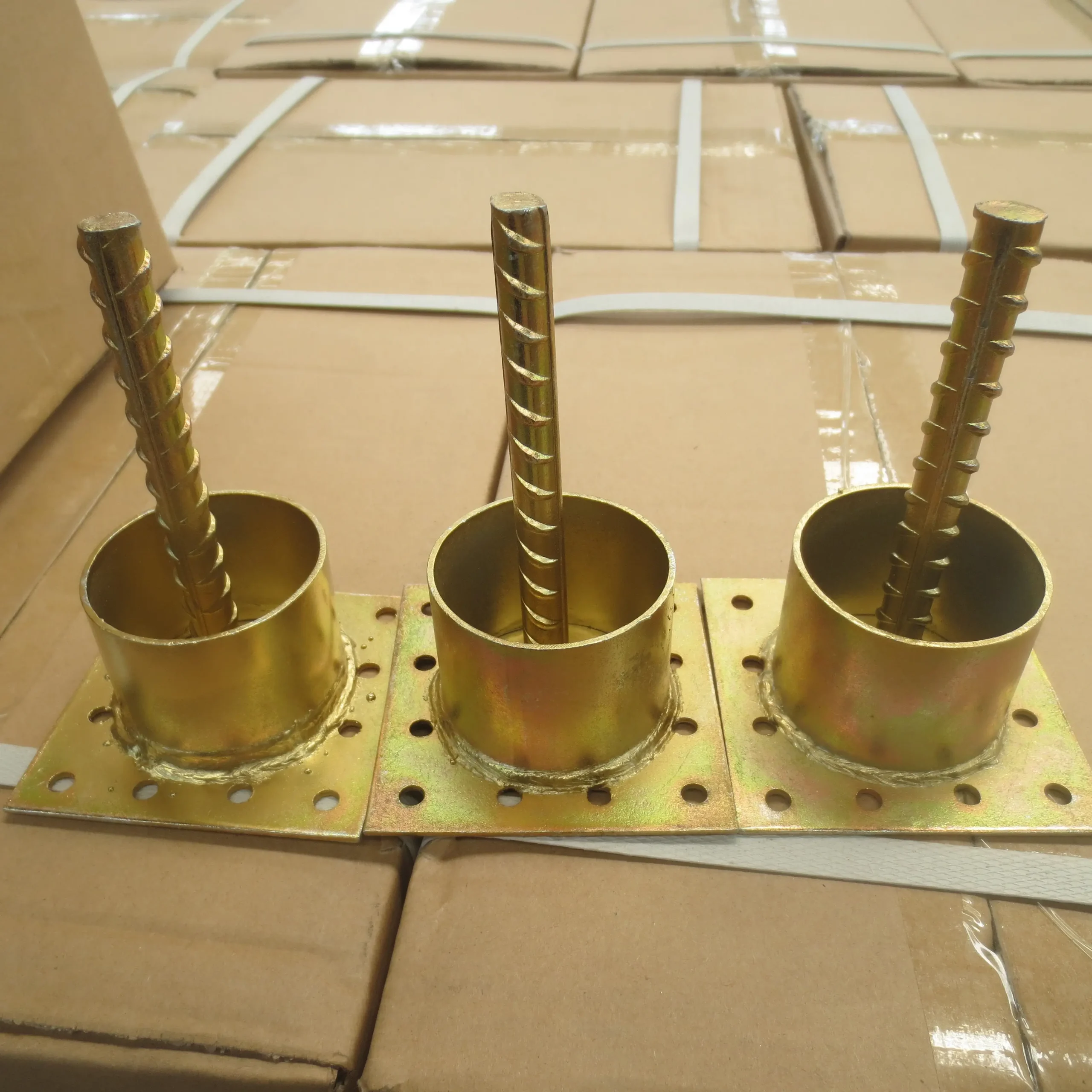 Topfix Manufacturer Popular Hot Selling Carbon Steel Metal Post Anchor